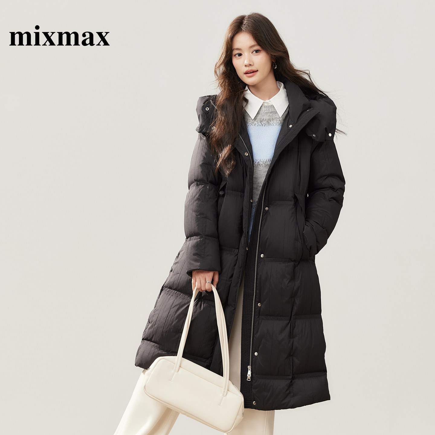 MIXMAX/美姿宝莲黑色中长款羽绒服女连帽加厚保暖长款外套