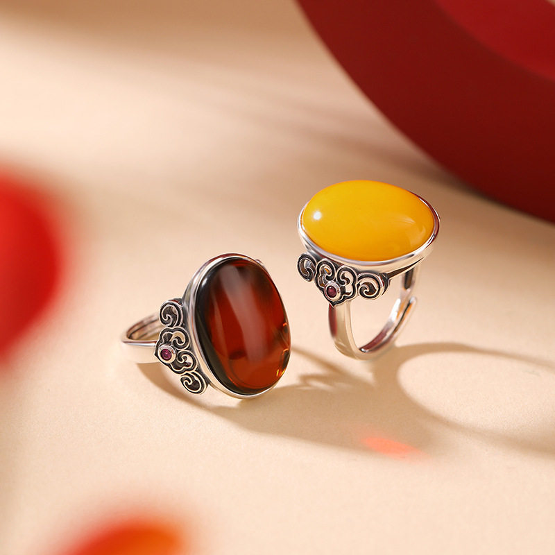 通体纯银S925纯银蜜蜡血珀复古做旧国潮祥云如意镂空蛋面戒指指环