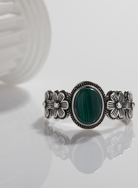 复古泰银色蛋面彩宝指环S925纯银镶嵌天然孔雀石花朵轻奢戒指女