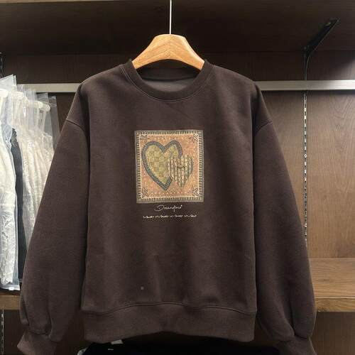 实体女装色圆领爱心印花卫衣女2咖02秋6季新款宽松落长袖上肩衣女