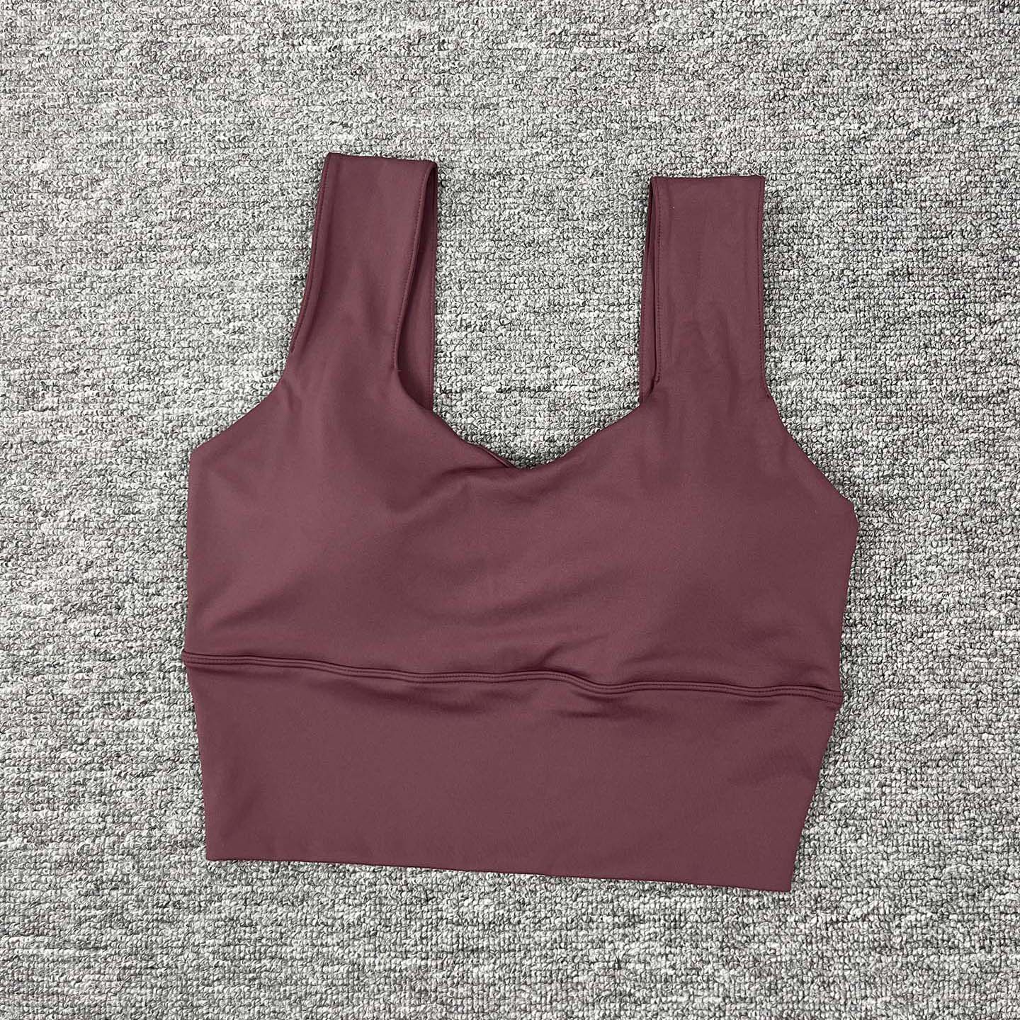 可拆卸胸垫瑜伽服背心女跑步防震高强度大胸马拉松外穿运动健身服