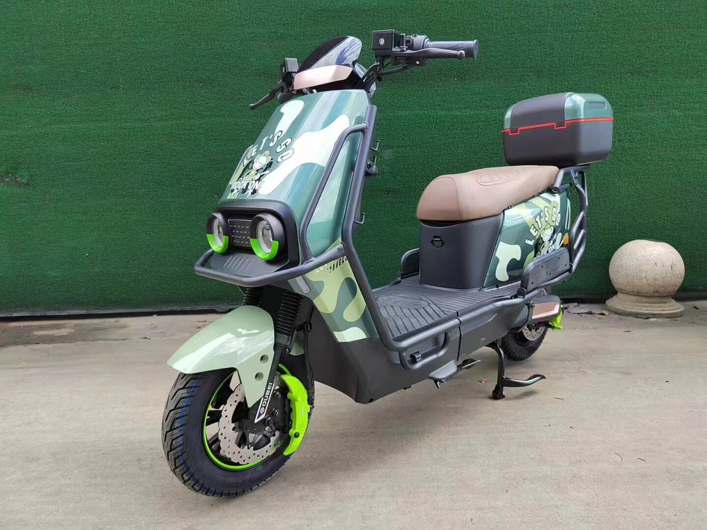 流行风电动车l500/蓝牙手机智能外卖神车/只售杭州包上牌