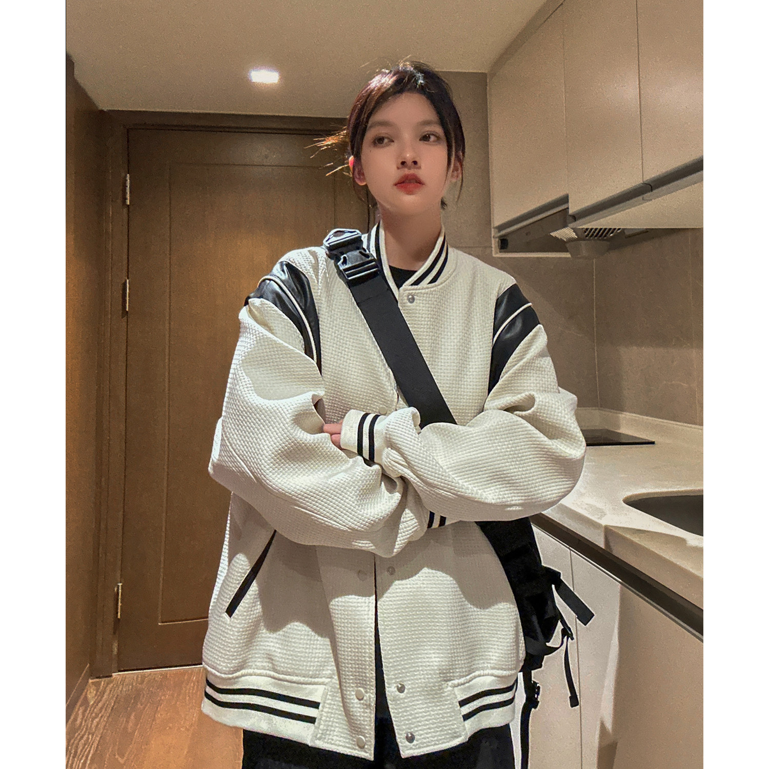 24主推中性小香风棒球服撞色拼接PU皮外套复古夹克男女H873P108,男装夹克,电商A341