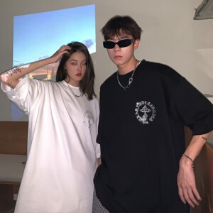 主推情侣装夏装 十字架烫钻高街宽松情侣短袖T恤大码H742 P38女类图片