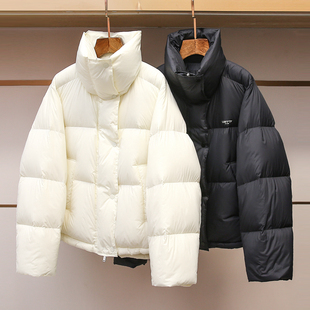 深圳南油高端女装2025冬新款短款立领面包羽绒服轻暖蓬松保暖外套