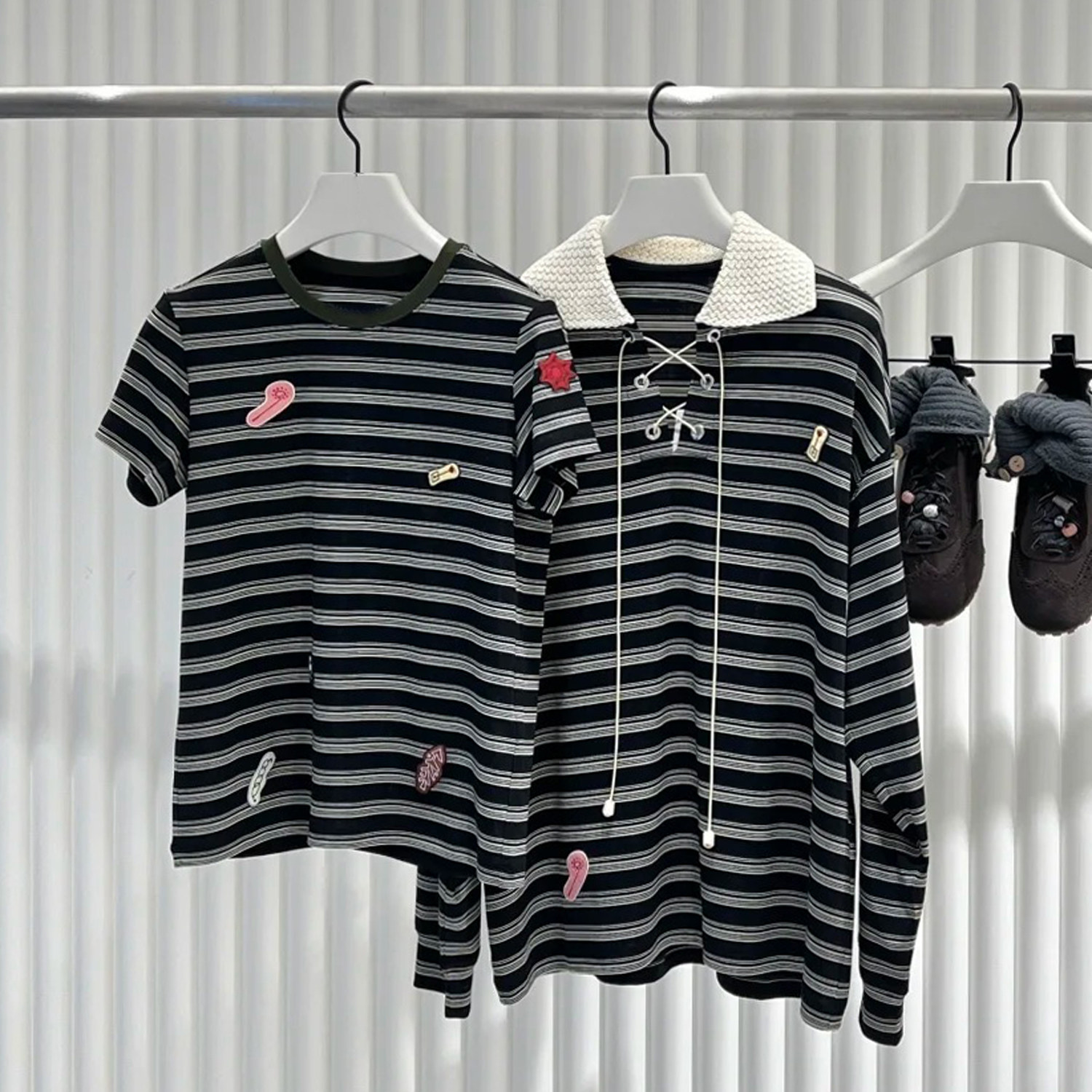 深圳南油高端女装2026春季新款复古风条纹宽松休闲设计感针织衫女