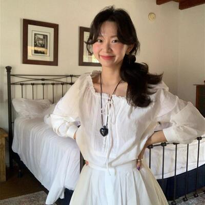 东大门同款白色蕾丝系带衬衫