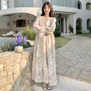 法式浪漫碎花连衣裙女2025春季新款独特超好看优雅气质温柔风长裙图片