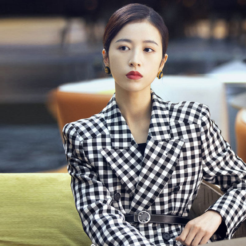 欧洲从结婚开始恋爱演员明星鹿方宁周雨彤同款黑白格子小西装外套