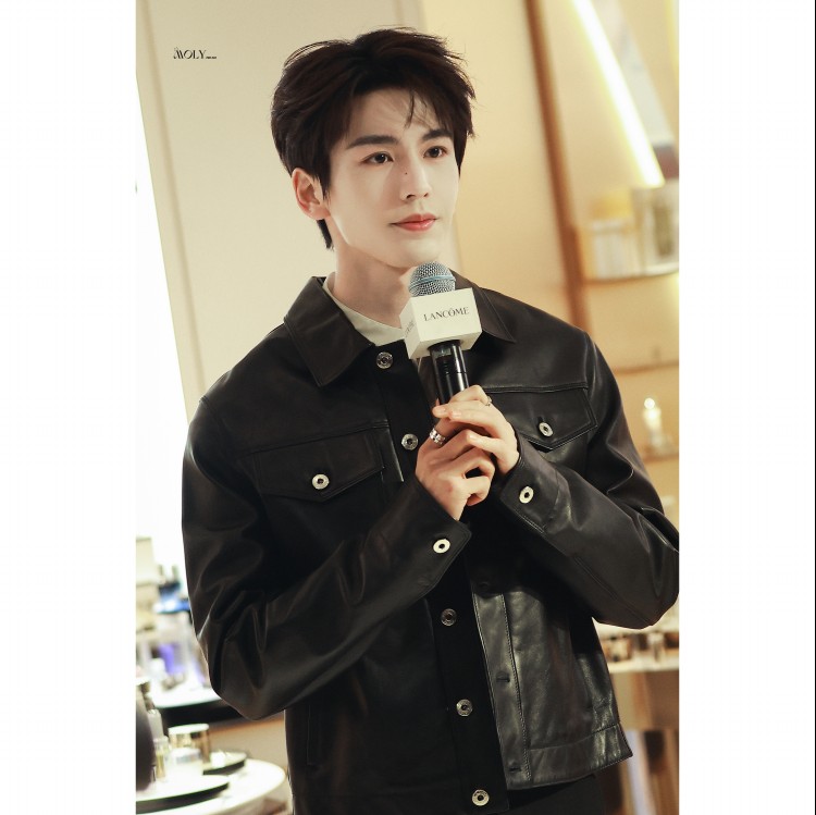 张凌赫明星同款皮衣黑色经典简约翻领男士外套休闲上衣春秋皮夹克