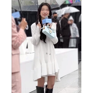 明星周雨彤同款衣服白色宽松连衣裙女仙女裙绝美秋裙子2025新款