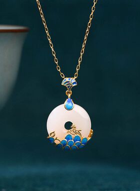 2023秋冬新款仿和田玉平安扣项链女复古珐琅山海古风玉吊坠新款