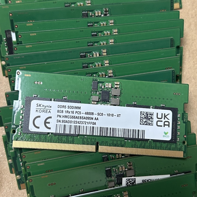 SK海力士HMCG66AEBSA095N 8G 1RX16 PC5-4800B DDR5笔记本内存条