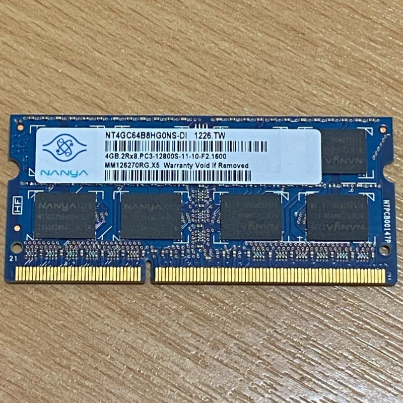 南亚易胜4G 2RX8 PC3-12800S-11-10-F2.1600 DDR3 1.5V笔记本内存