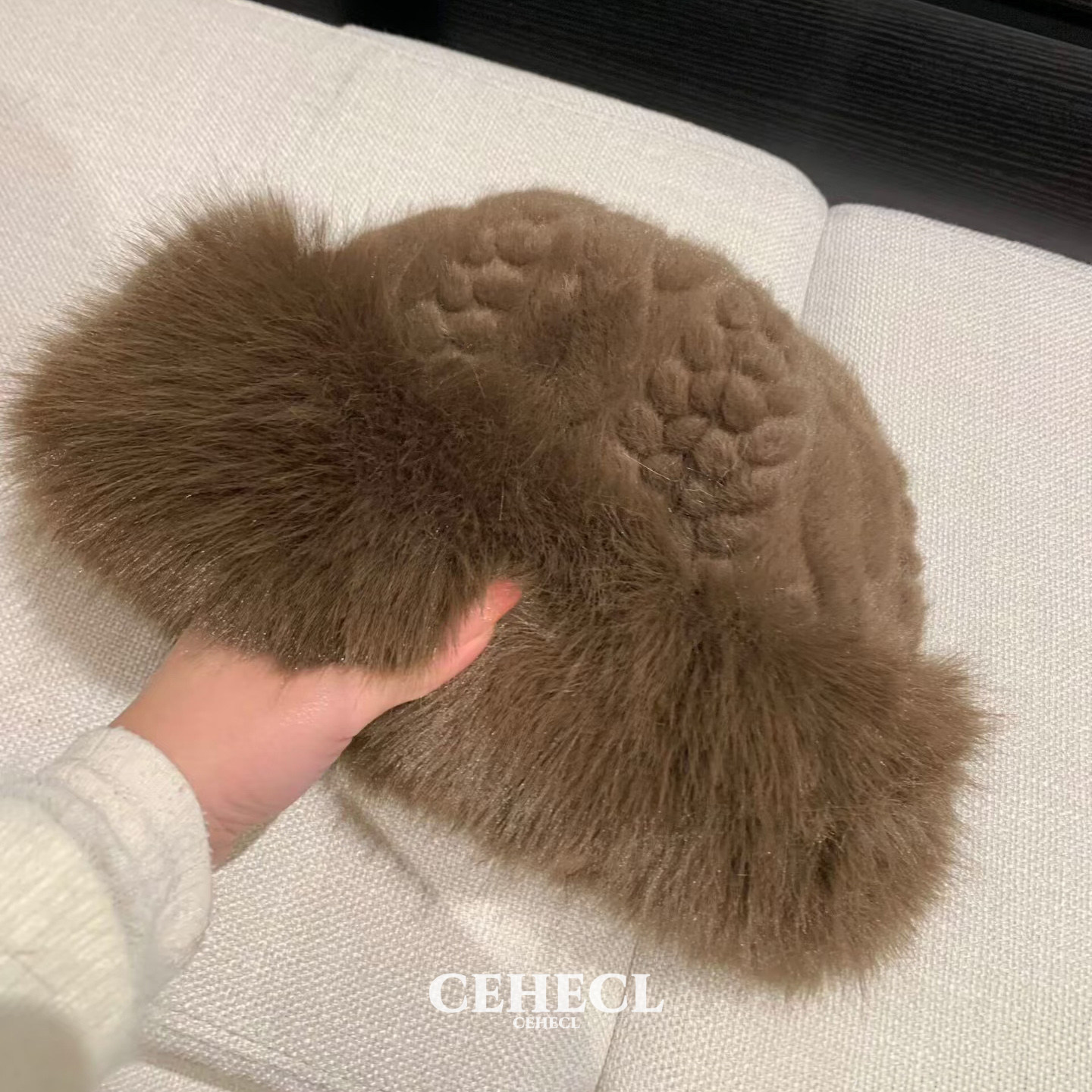 冬季新款皮草渔夫帽子女编织仿狐狸毛帽檐边保暖毛绒绒盆帽蒙古帽