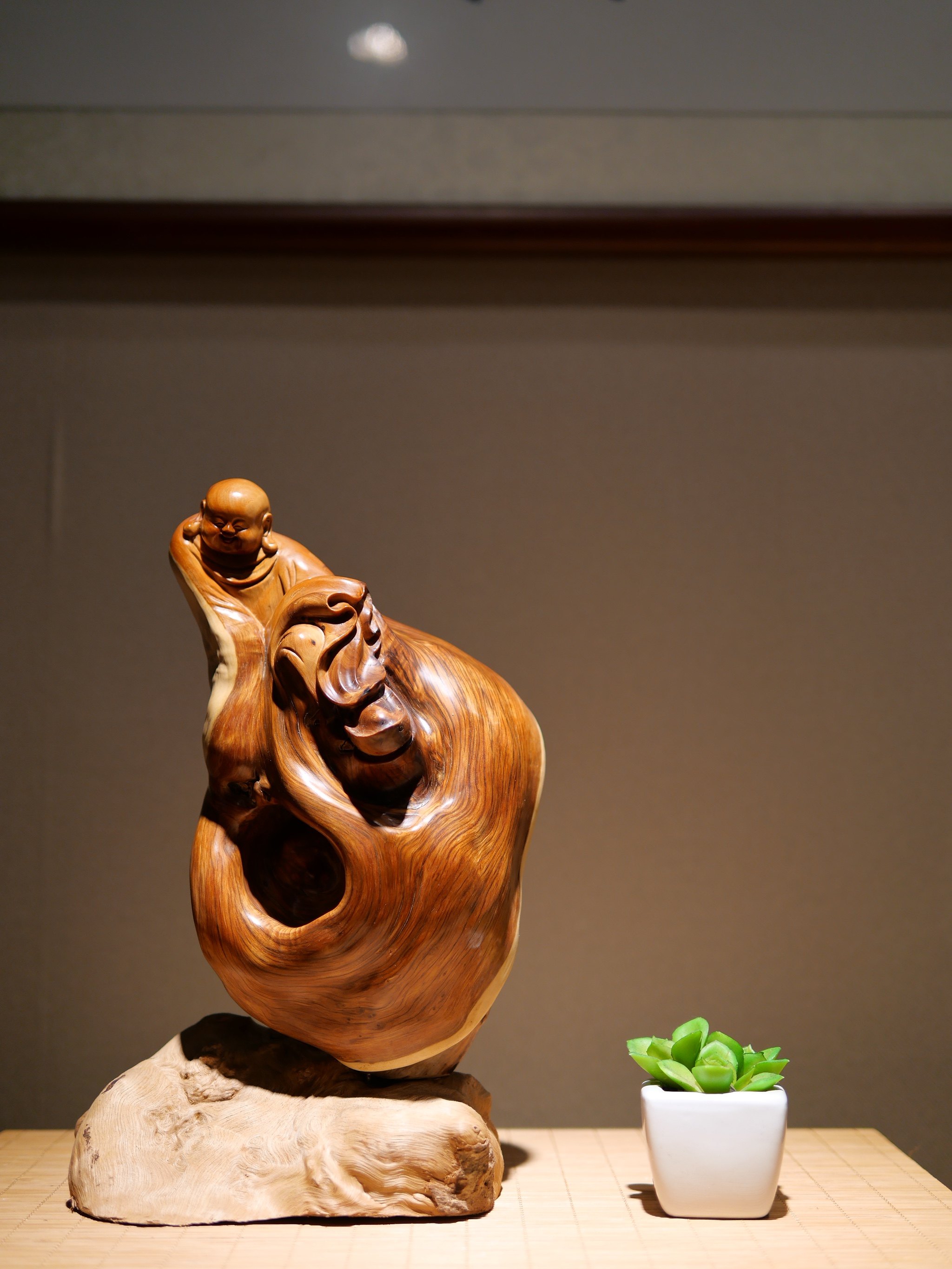 太行崖柏陈化虎皮纹双色料开心弥勒佛坨坨料意境客厅玄关禅意摆件