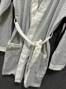 女士薄面浴袍中款 睡袍