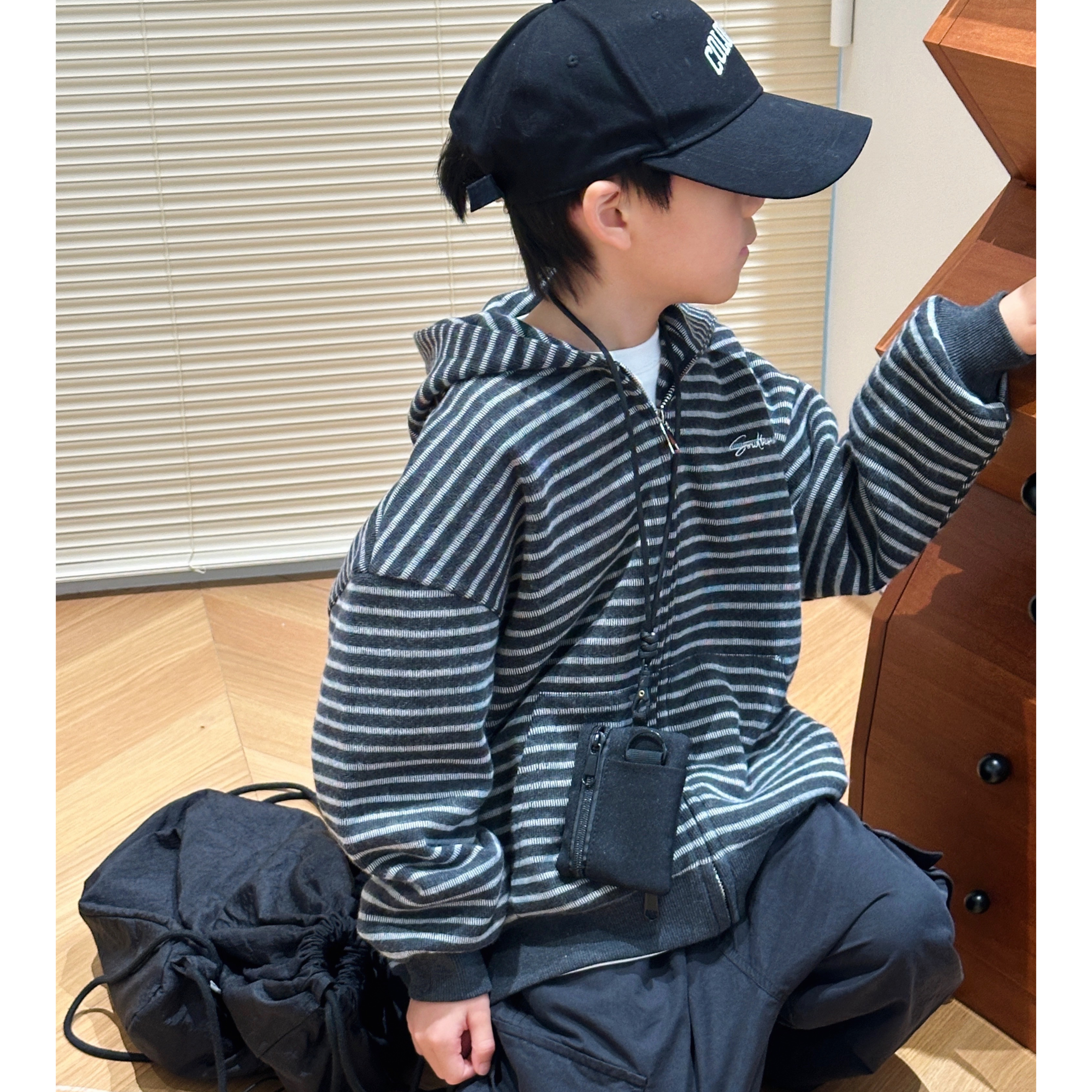 男童连帽条纹外套儿童洋气加绒潮
