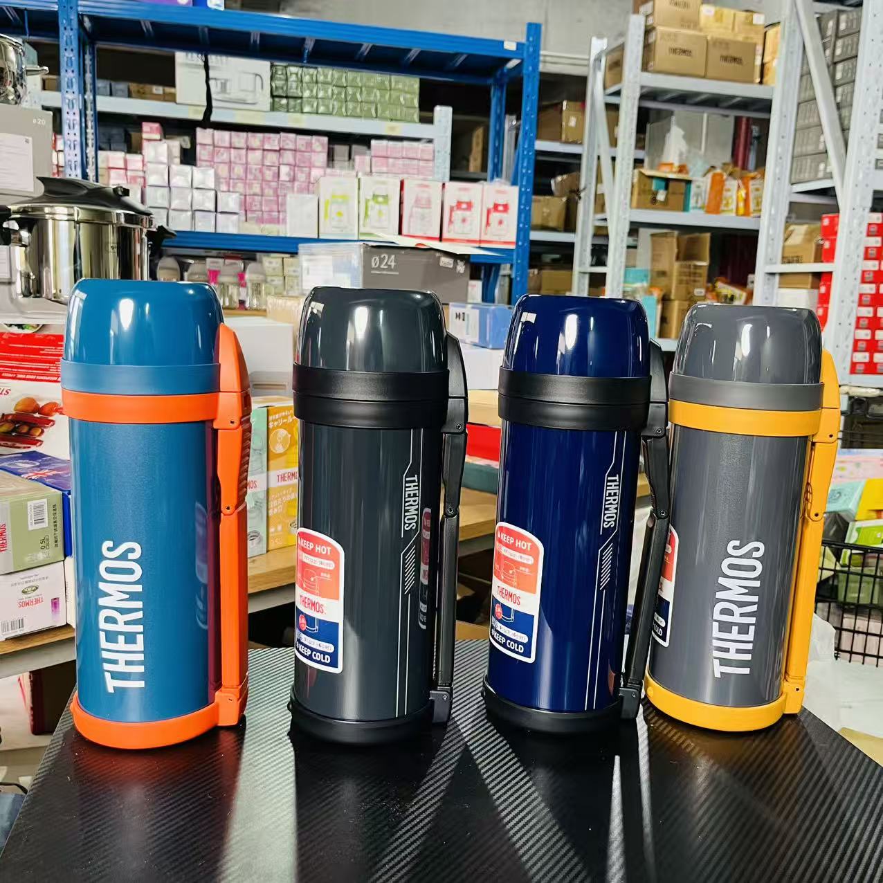 膳魔师外出旅行壶2000ML保温瓶FDH2005