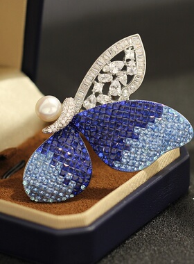 Crystal Butterfly Brooch Color Contrast Elegant Pearl Pin