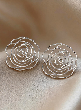 Hollow Floral Earrings, Korean Minimalist Chic Studs