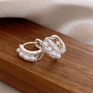 Hollow Circle Ear Cuffs, Zircon Pearl Luxury Earrings