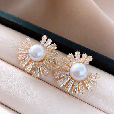 18k真金电镀锆石圆形珍珠耳钉