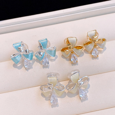 18k真金电镀锆石滴油花朵耳夹