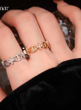 欧美简约锆石椭圆形镂空星星戒指