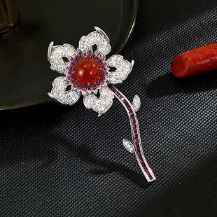 Vintage Queen Royal Brooch Luxury Flower