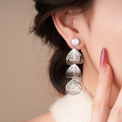 18k真金电镀扇形锆石耳环