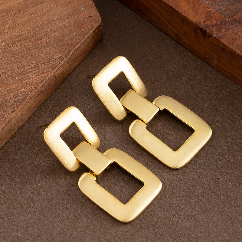 欧美夸张个性镂空几何方形耳环