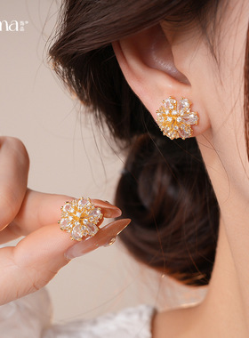 Round Floral Studs, Zircon Minimalist Luxury Earrings