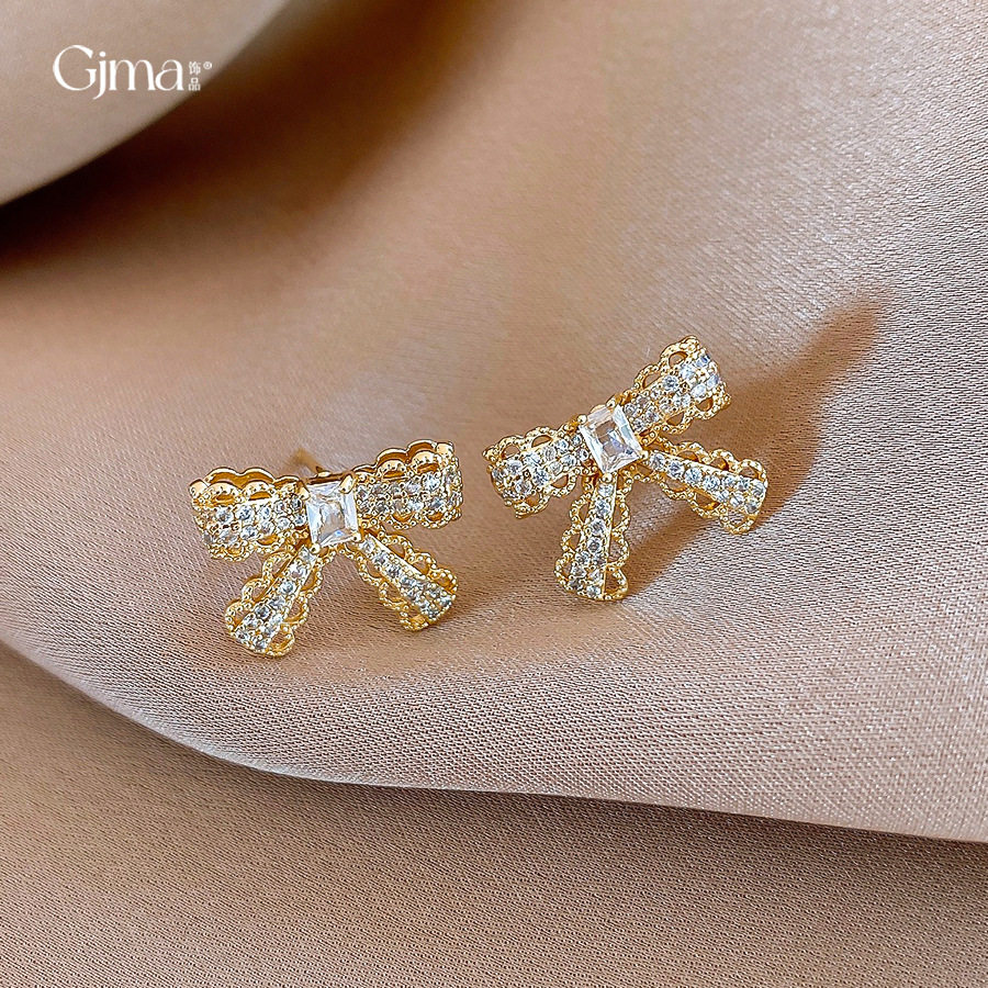 18k真金电镀甜美锆石蝴蝶结耳钉