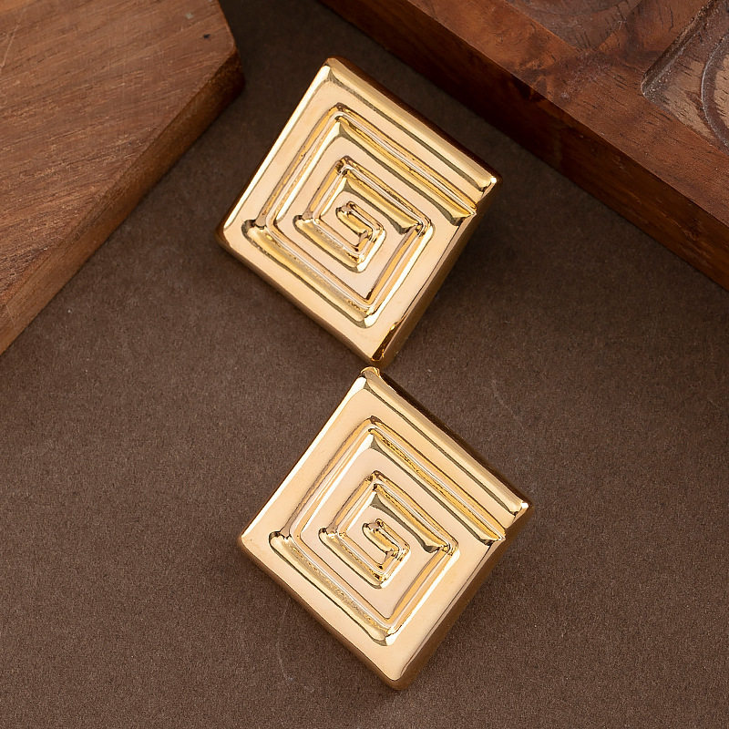 INS时尚简约回纹几何方块耳钉