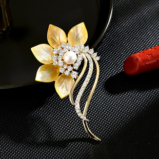 Floral Zircon Lapel Freshwater for Brooch Pin Suits Pearl