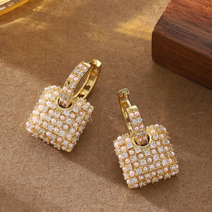 Zircon Pearl Lock Ear Cuff Earrings Elegant Women Jewelry