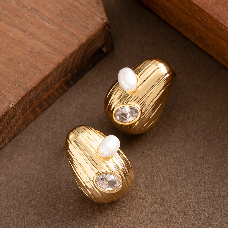 时尚精致镶锆石珍珠豆豆水滴耳钉