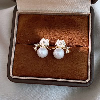 锆石滴油花朵珍珠耳环