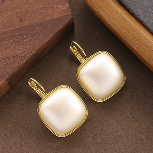 Cuffs Hong Kong Square Luxury Ear Style Earrings Pearl