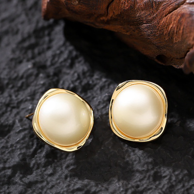 赫本风方形纽扣珍珠耳钉
