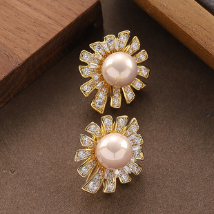 Pearl Minimalist Studs Luxury Earrings Sparkling Zircon