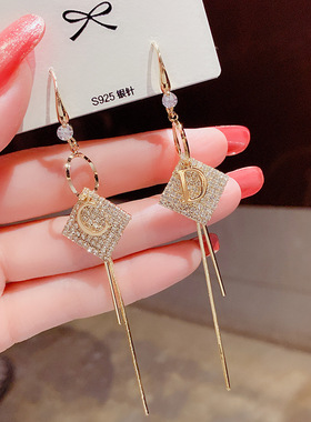 东大门新款d字母流苏耳环网红爆款耳坠14k加厚真金保色耳饰