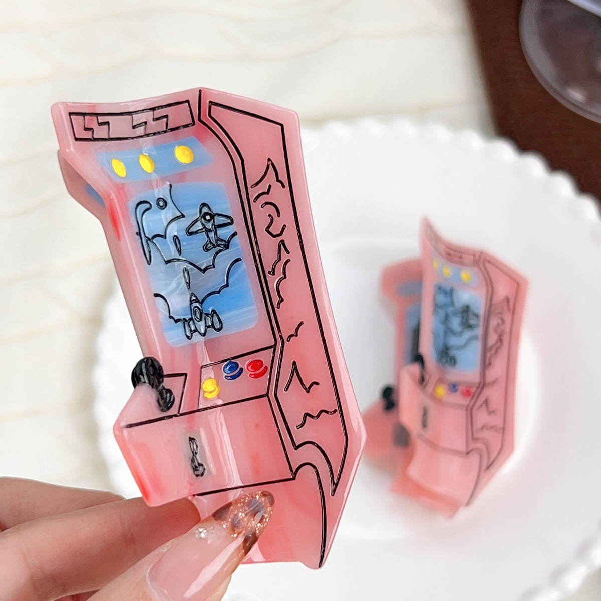 新款小众设计娃娃机抓夹趣味个性醋酸鲨鱼夹女发饰2024发夹