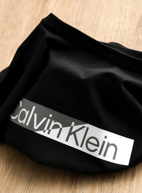 CalvinKlein后背LOGO图案圆领T