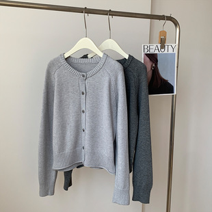 韩系老钱风灰色圆领羊毛针织开衫女2026春秋卷边下摆纯色毛衣外套