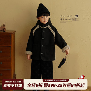 砚台家男童黑色连帽外套皮毛一体2025冬季新款儿童加厚加绒上衣潮