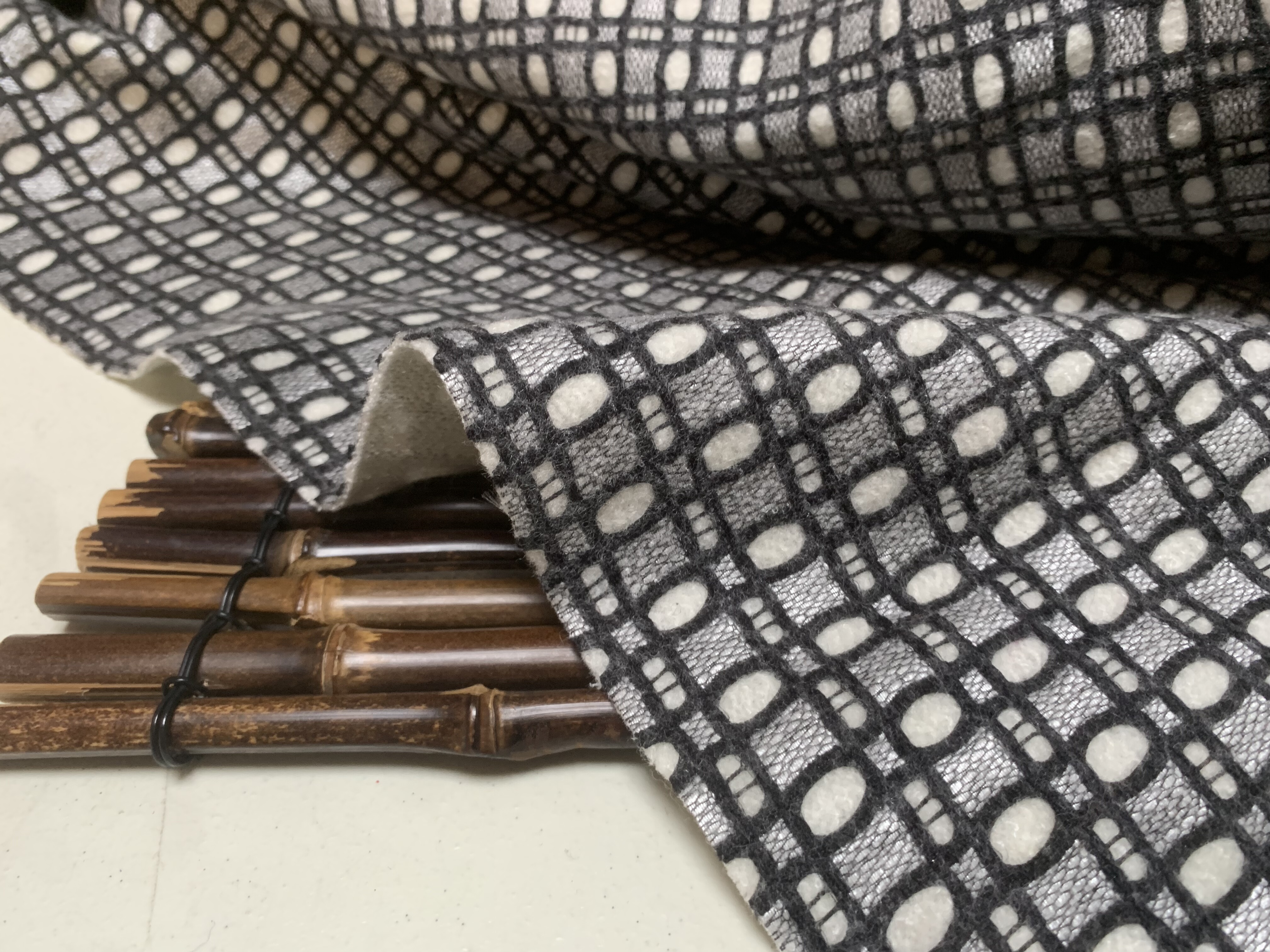 d102646 蕾丝羊绒设计师布料三米乘1.40