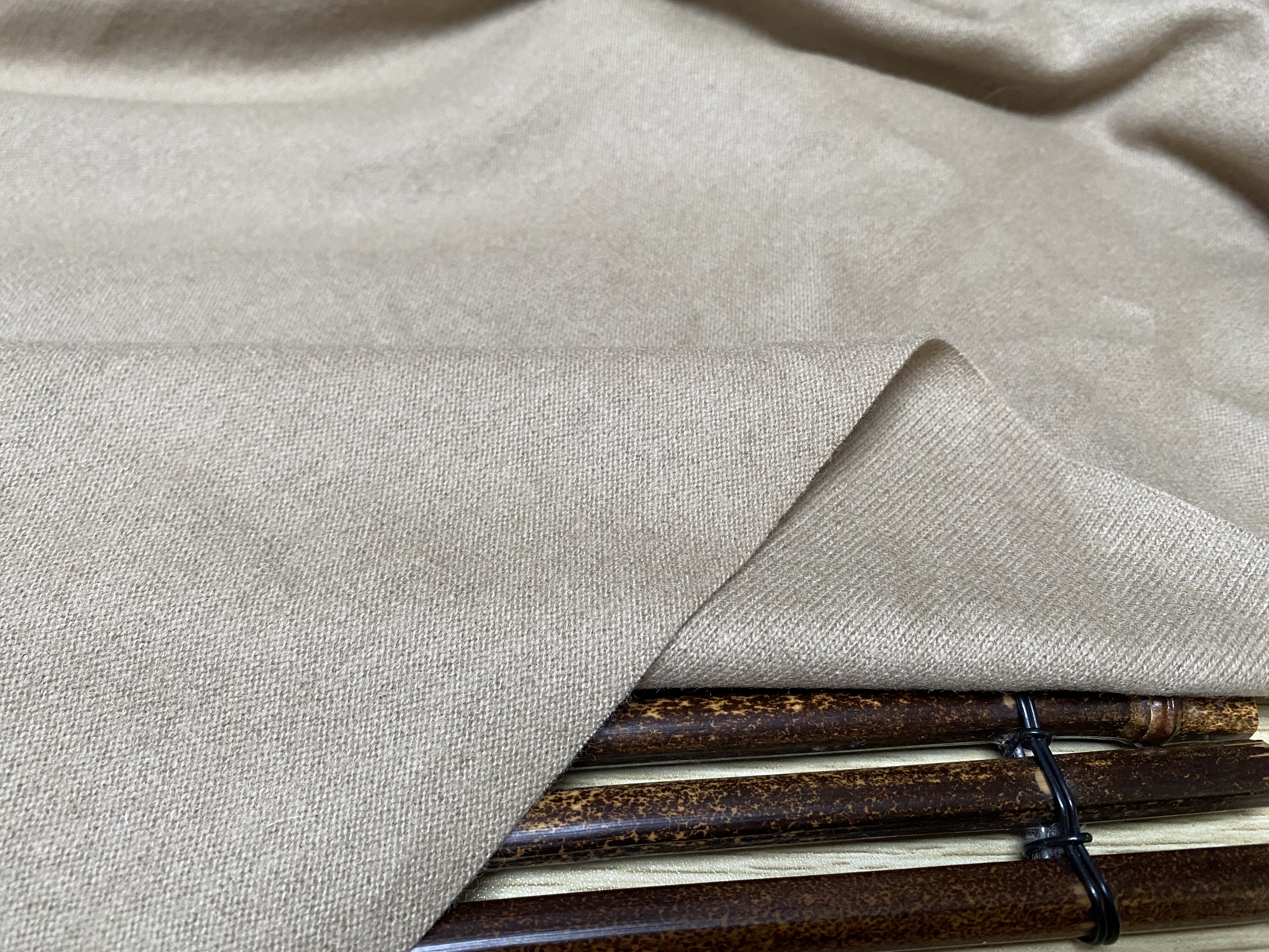 T1125 针织羊绒设计师布料1.45米×1.4米