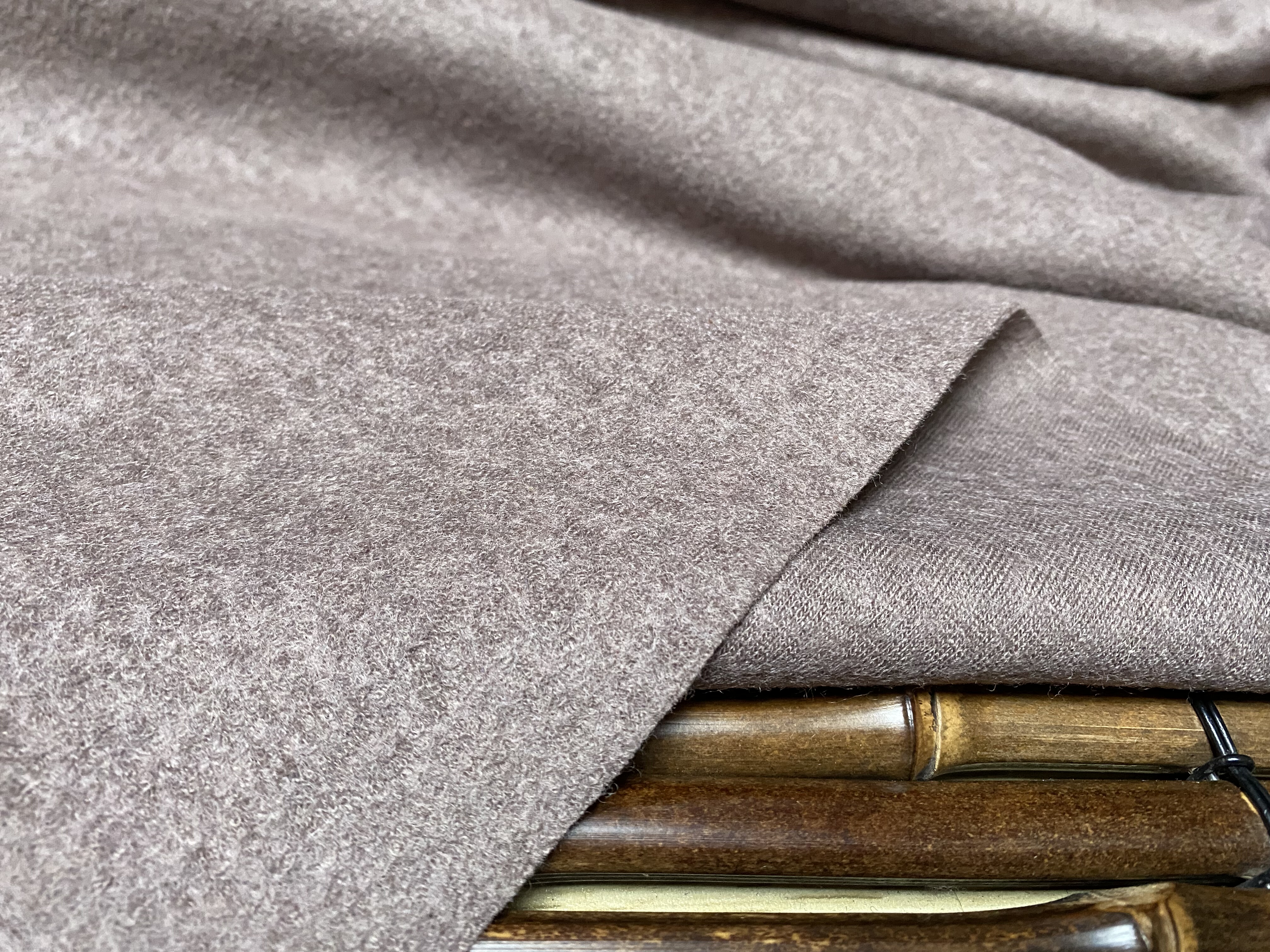 T1124 针织羊绒设计师布料3米×1.4米